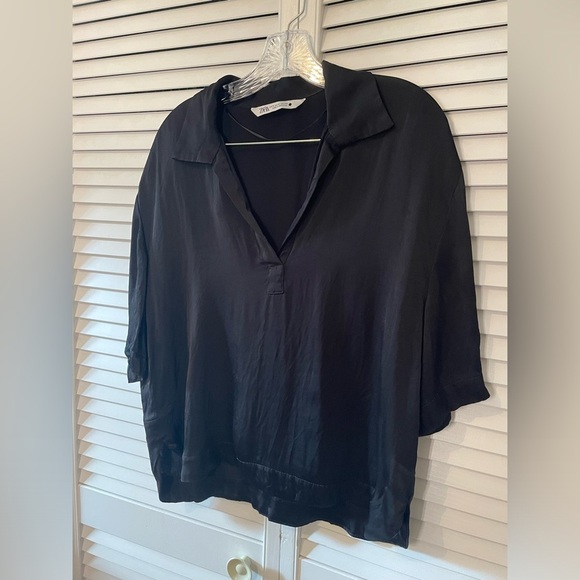 Zara Women’s Black Short Sleeve V-Neck Collared Blouse Rounded Hem Size Medium - Picture 7 of 14